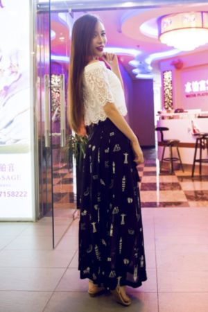 女被c黄扒衣服直播_BD国语在线手机播放